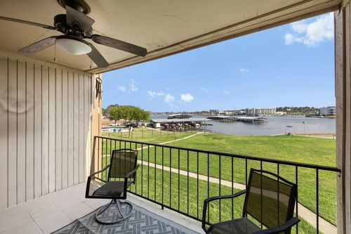 unit-215c-15575 Marina Dr, Montgomery, TX, 77356-2863 | Card Image