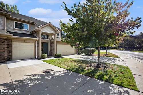 6 N Vista, Auburn Hills, MI, 48326-1417 | Card Image