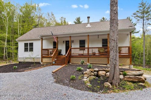 456 County Route 10, Corinth, NY, 12822-2952 | Card Image