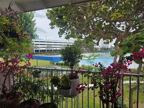 apt-d215-7424 Sw 82nd St, Miami, FL, 33143-7319 | Card Image