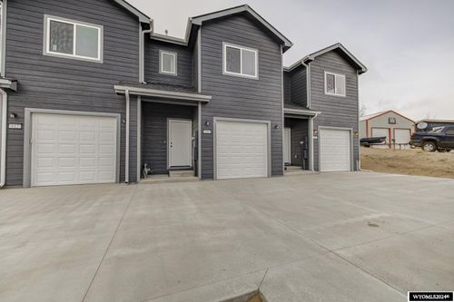 608 Badger Lane, Mills, WY, 82644 | Card Image