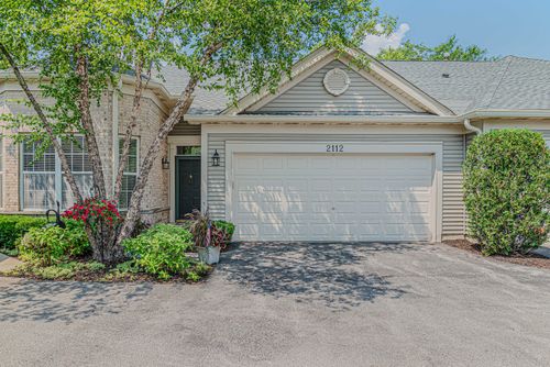 2112 Carillon Dr, Grayslake, IL, 60030-4428 | Card Image