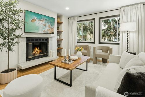 23-1617 Summit Ave, Seattle, WA, 98122-2356 | Card Image