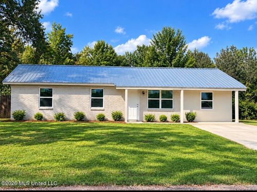 204 Perry Dr, Lyon, MS, 38645-9717 | Card Image