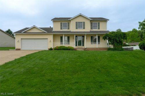 735 28th St Nw, Massillon, OH, 44647-5186 | Card Image