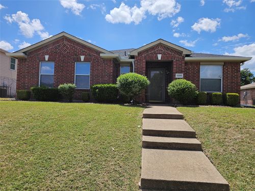 1205 Beeblossom Dr, DeSoto, TX, 75115-6656 | Card Image