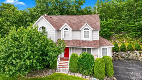 17 Terry Rd, Monroe, NY, 10950-4766 | Card Image