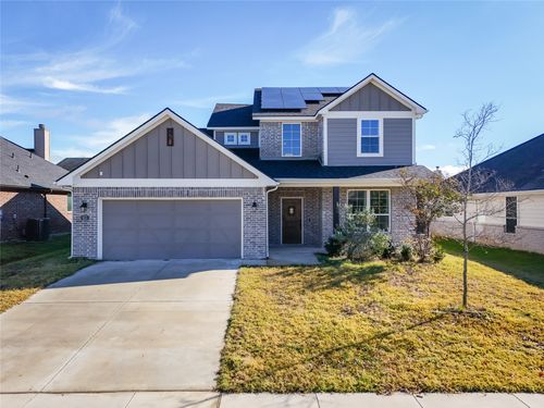 915 Swift Dr, Sherman, TX, 75092-3358 | Card Image