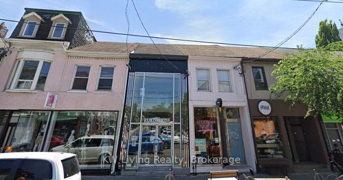 {{alt}} | Card Image