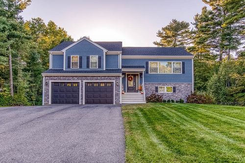 203 Bluejay Ln, East Taunton, MA, 02718-1072 | Card Image