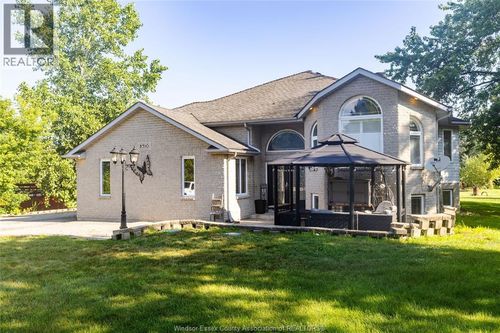 8510 Baseline Rd, Maidstone, ON, N0R1K0 | Card Image