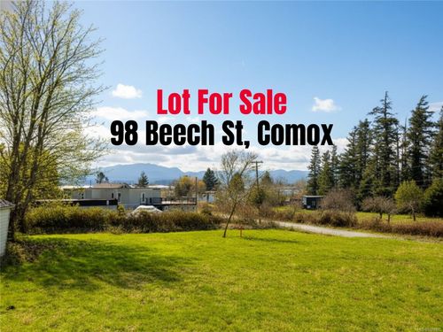 98 Beech St, Comox, BC, V9M3W7 | Card Image
