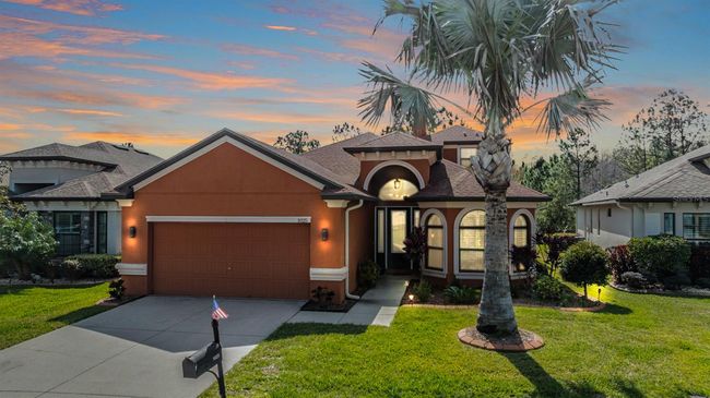 Vacation-like curb appeal | Image 26
