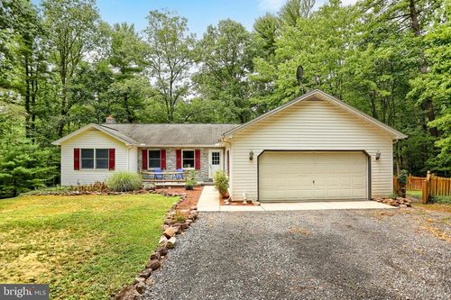 55 Horseshoe Rd, CARLISLE, PA, 17015-9513 | Card Image