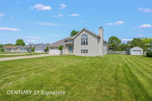 2364 Milford Dr, Saginaw, MI, 48603-3458 | Card Image