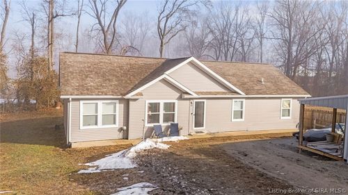 1319 W Commerce St, Brownstown, IN, 47220-1708 | Card Image