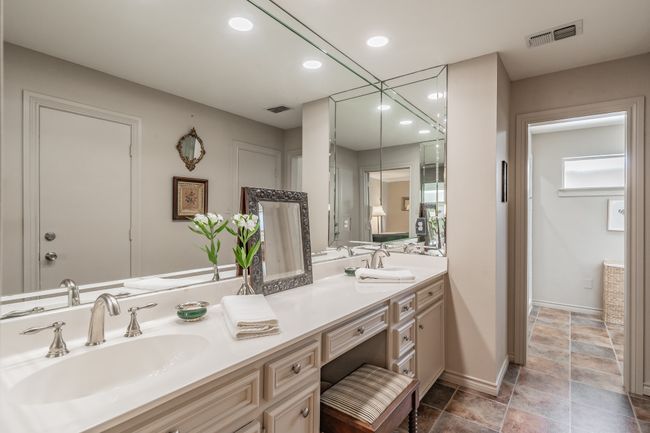 1214 Belle Pl, Home with 3 bedrooms, 3 bathrooms and null parking in Fort Worth TX | Image 18