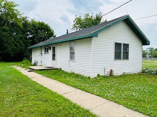 37706 N Nippersink Pl, Spring Grove, IL, 60081-8304 | Card Image