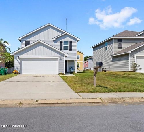 2125 Magazine St, Ocean Springs, MS, 39564-3628 | Card Image