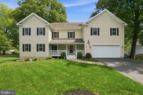 8613 Vernon Ave, Alexandria, VA, 22309-2032 | Card Image