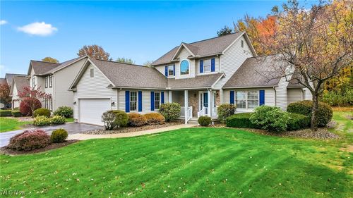 2063 Celestial Dr Ne, Warren, OH, 44484-3972 | Card Image