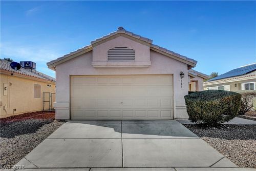 7313 Backstretch Ave, Las Vegas, NV, 89130-7916 | Card Image