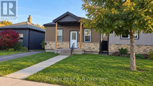 497 Simcoe St, London, ON, N6B1K3 | Card Image