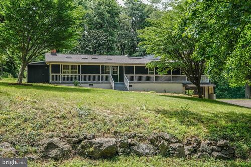 318 Ulysses Way, LINDEN, VA, 22642-5903 | Card Image