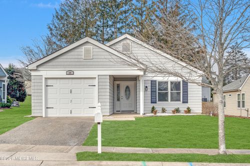 20 Woodstock Ln, Manchester, NJ, 08759-6614 | Card Image