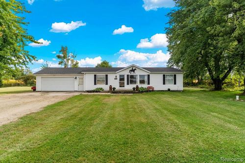 5087 W Sanilac Rd, Snover, MI, 48472-9707 | Card Image