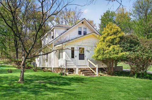 721 Goshen Turnpike, Wallkill, NY, 10919 | Card Image