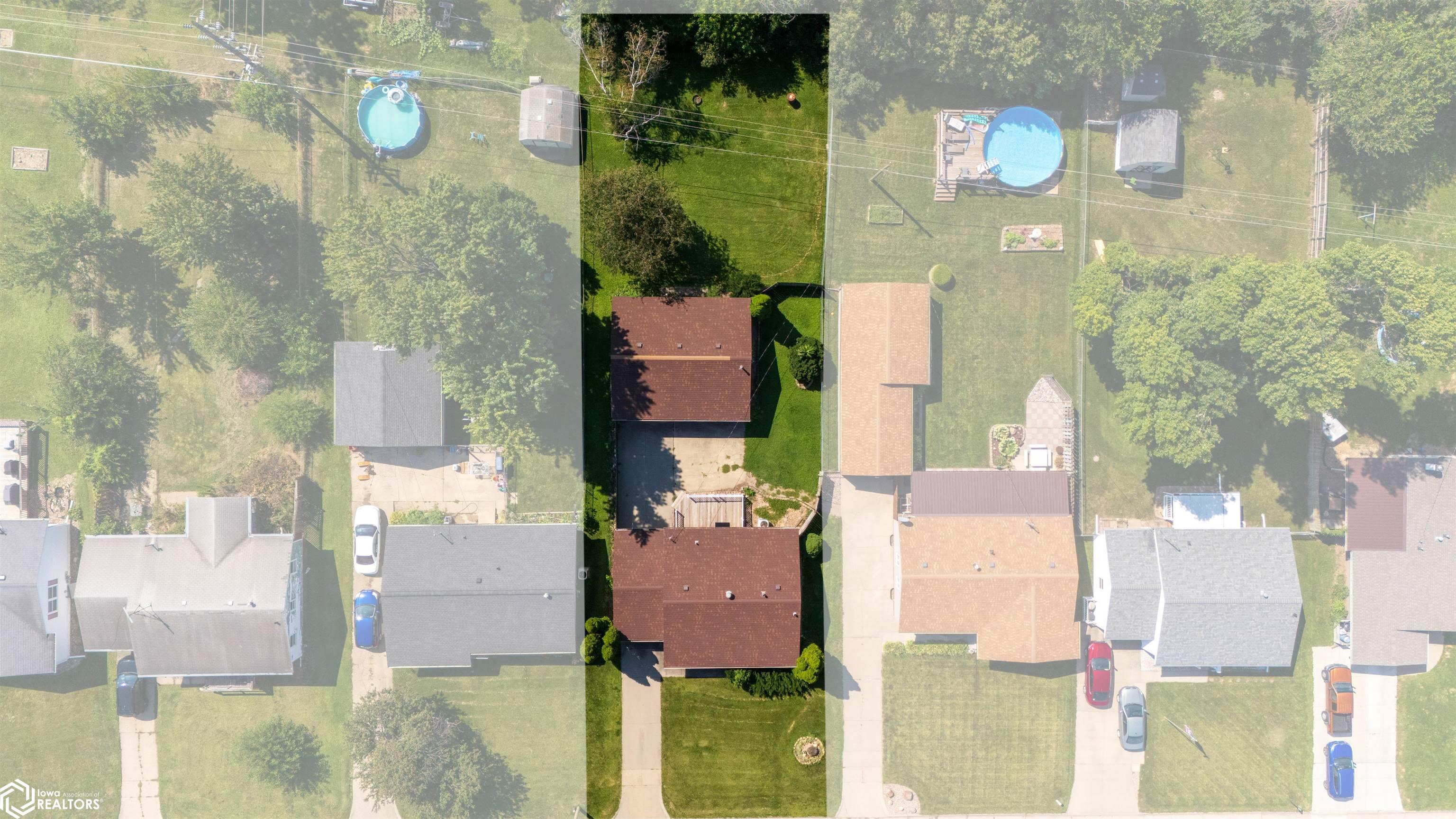 Laurel Dr, Marshalltown, IA 50158