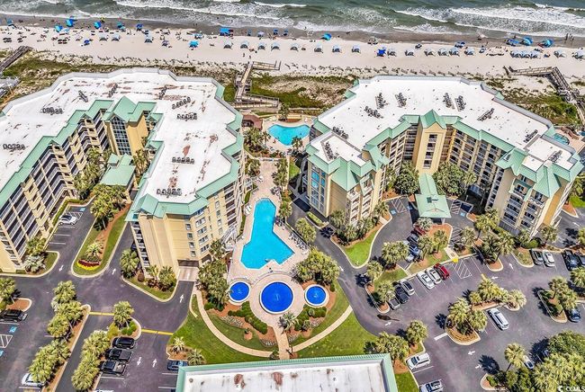 Drone / aerial view of a pool area | Image 35