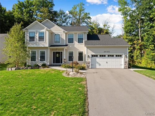 193 Giddings Trl, Lysander, NY, 13027-8645 | Card Image