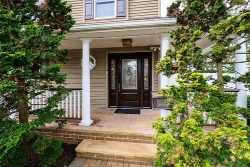274 Rushmore Ave, Carle Place, NY, 11514-1437 | Card Image