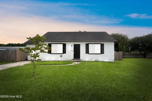 109 Milestone Ct, Jacksonville, NC, 28546-9178 | Card Image