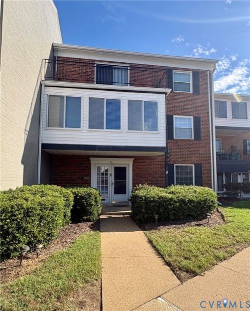 12 Snughaven Rd, Henrico, VA, 23228-5418 | Card Image