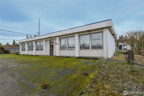 2444 E Pioneer Rd, Port Angeles, WA, 98362-8734 | Card Image