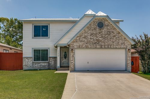 10439 Canyon Vlg, San Antonio, TX, 78245-3148 | Card Image