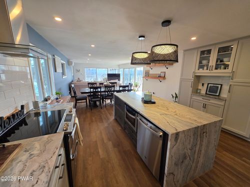 47 Summit Cir, Lakeville, PA, 18438-3008 | Card Image