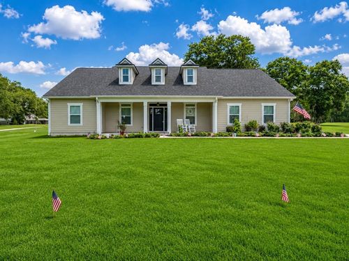 74 Country Club Drive, CRAWFORDVILLE, FL, 32327 | Card Image