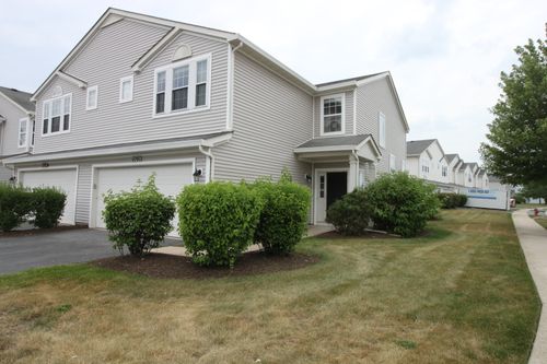 6901 Creekside Dr, Plainfield, IL, 60586-1765 | Card Image