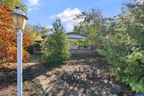 unit-144-450 Se Lacreole Dr, Dallas, OR, 97338-1682 | Card Image