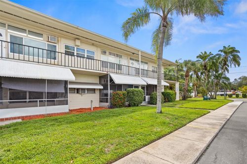 apt-16-4001 58th St N, KENNETH CITY, FL, 33709-6011 | Card Image