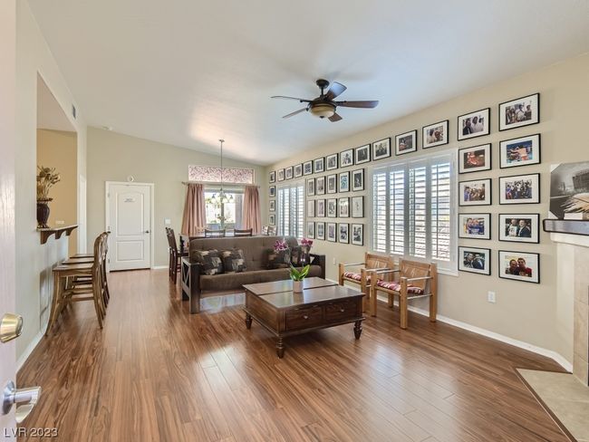 2062 - 8985 S Durango Dr, Condo with 2 bedrooms, 2 bathrooms and null parking in Las Vegas NV | Image 4