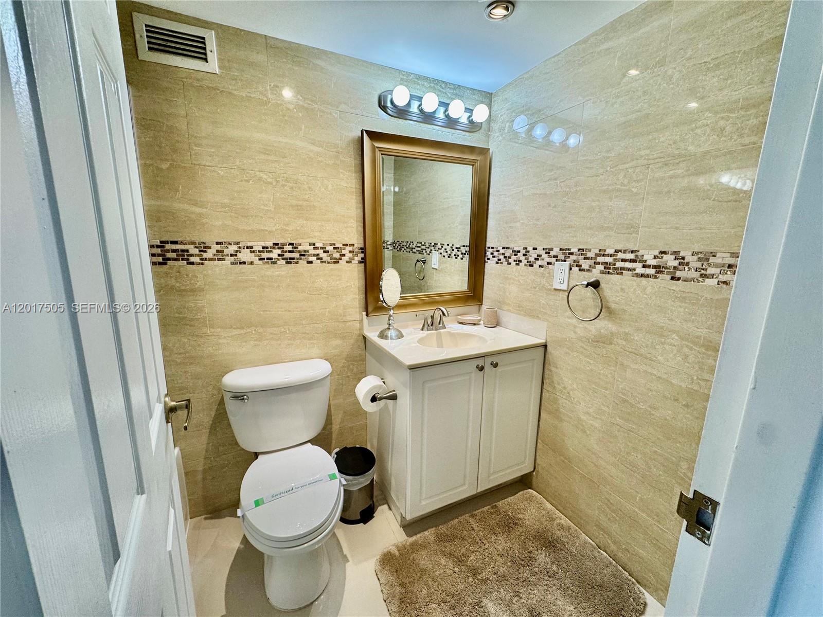 Residential Lease in Hollywood 3