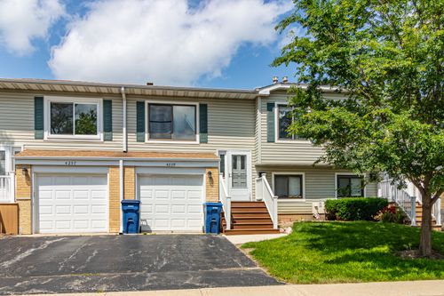 4239 Continental Dr, WAUKEGAN, IL, 60087-1804 | Card Image
