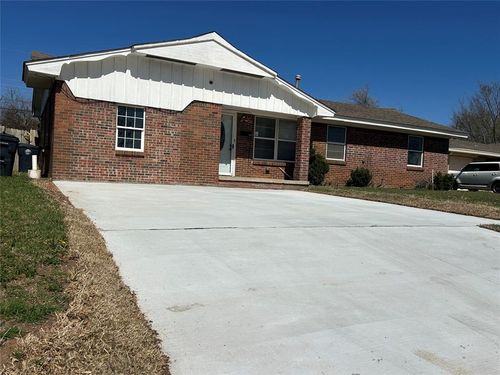 6905 Nw 60th St, Bethany, OK, 73008-1917 | Card Image