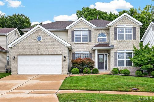 1204 Arbor Bluff Cir, Ballwin, MO, 63021-3700 | Card Image