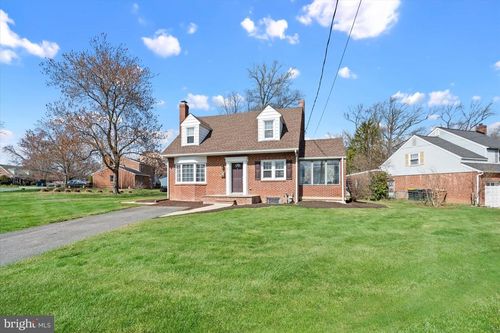 401 Delaware Ave, Talleyville, DE, 19803-5231 | Card Image